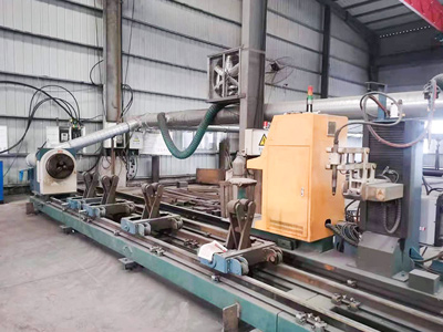 鋼構(gòu)加工車間